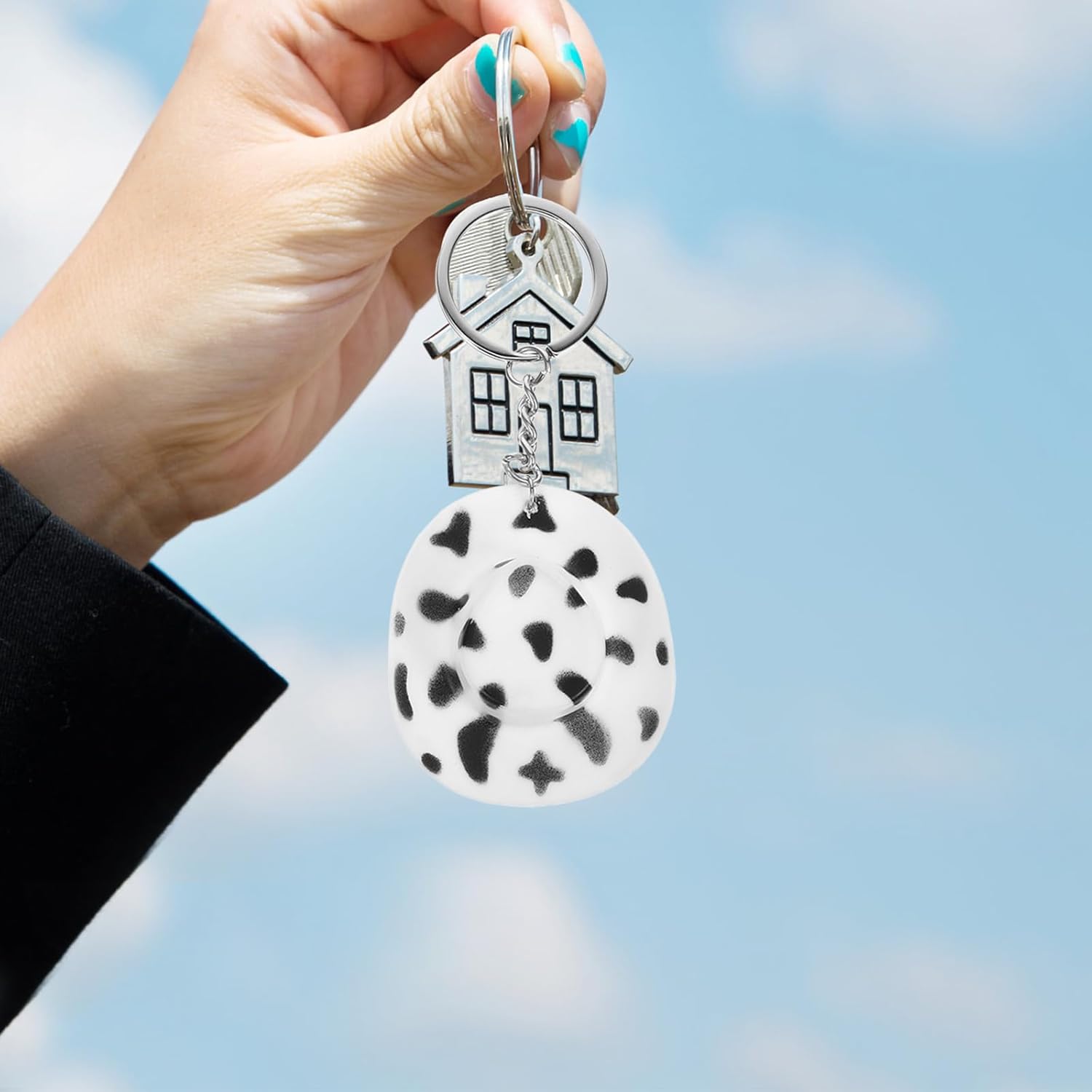 LUOZZY 4 Pcs Vintage Cowboy Hat Keychain Set