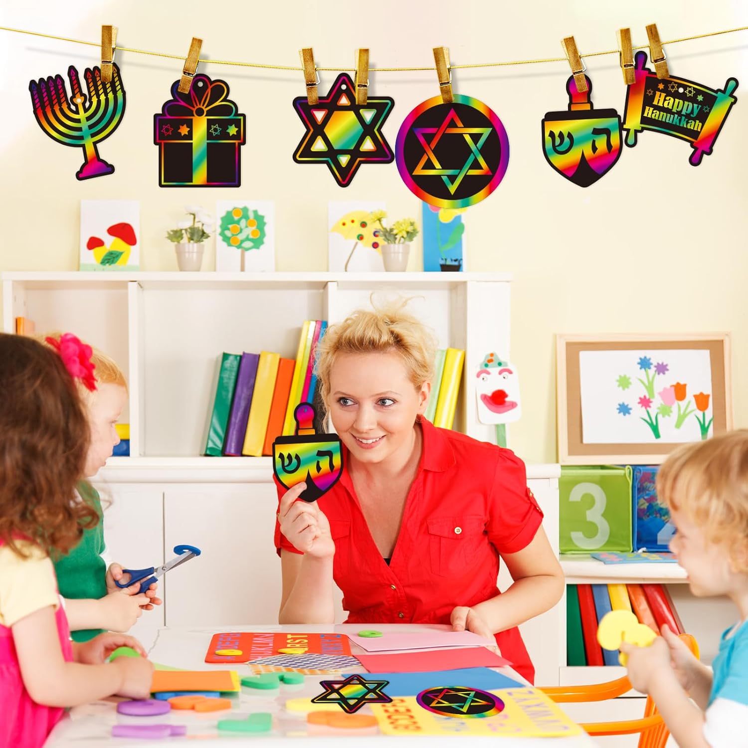 24 Piece Hanukkah Scratch Art Magic Rainbow Cards Set