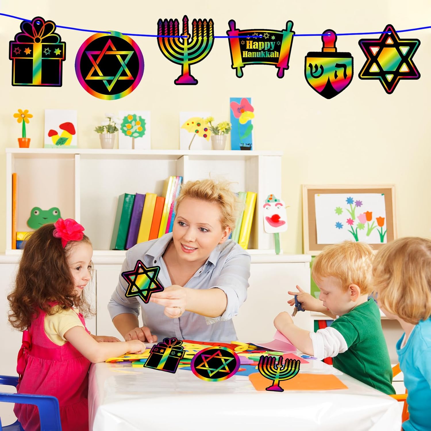 24 Piece Hanukkah Scratch Art Magic Rainbow Cards Set