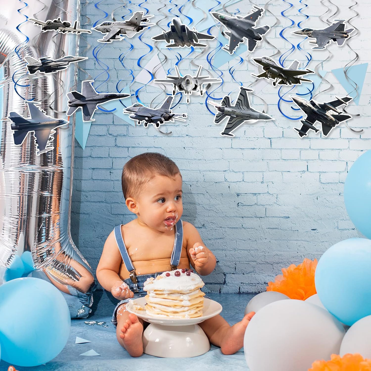 26 Piece Airplane Hanging Streamer Decoration Set for Parties