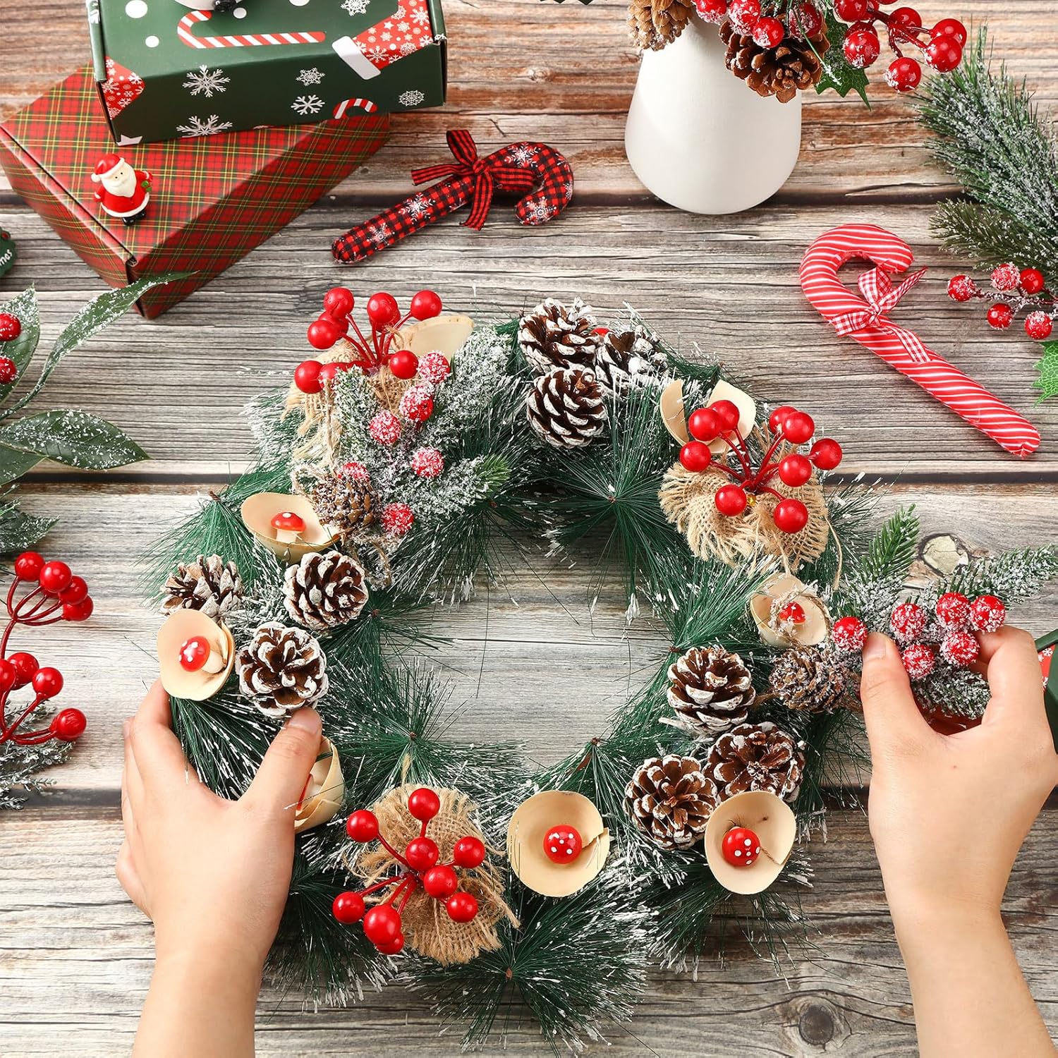 Cindeer 16 Piece Christmas Artificial Pine Picks Set