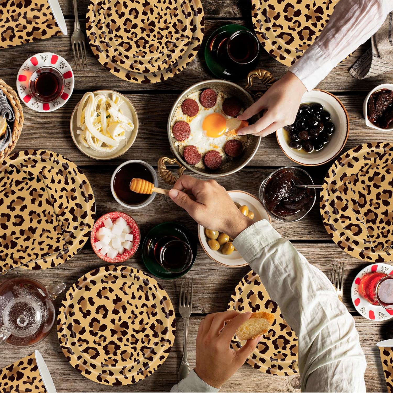 140Pcs Leopard Print Party Tableware Set for 20 Guests